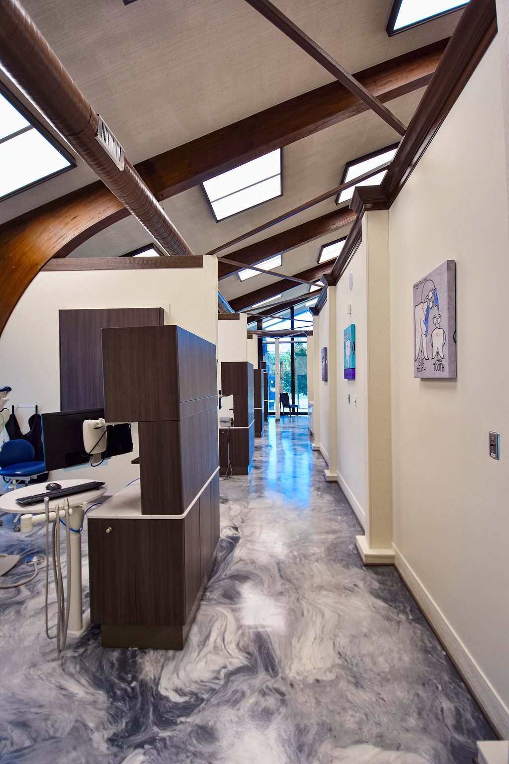 Corridor connecting the treatment rooms at Glen Burnie Dental Group